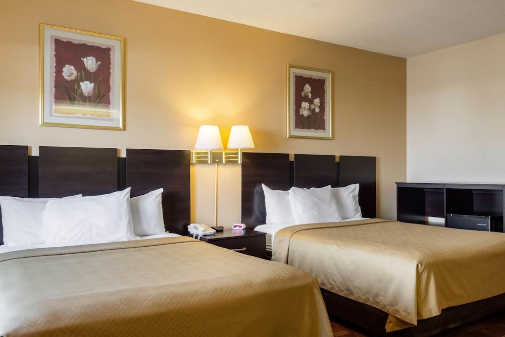 Econo Lodge Luverne I-90 Bagian luar foto