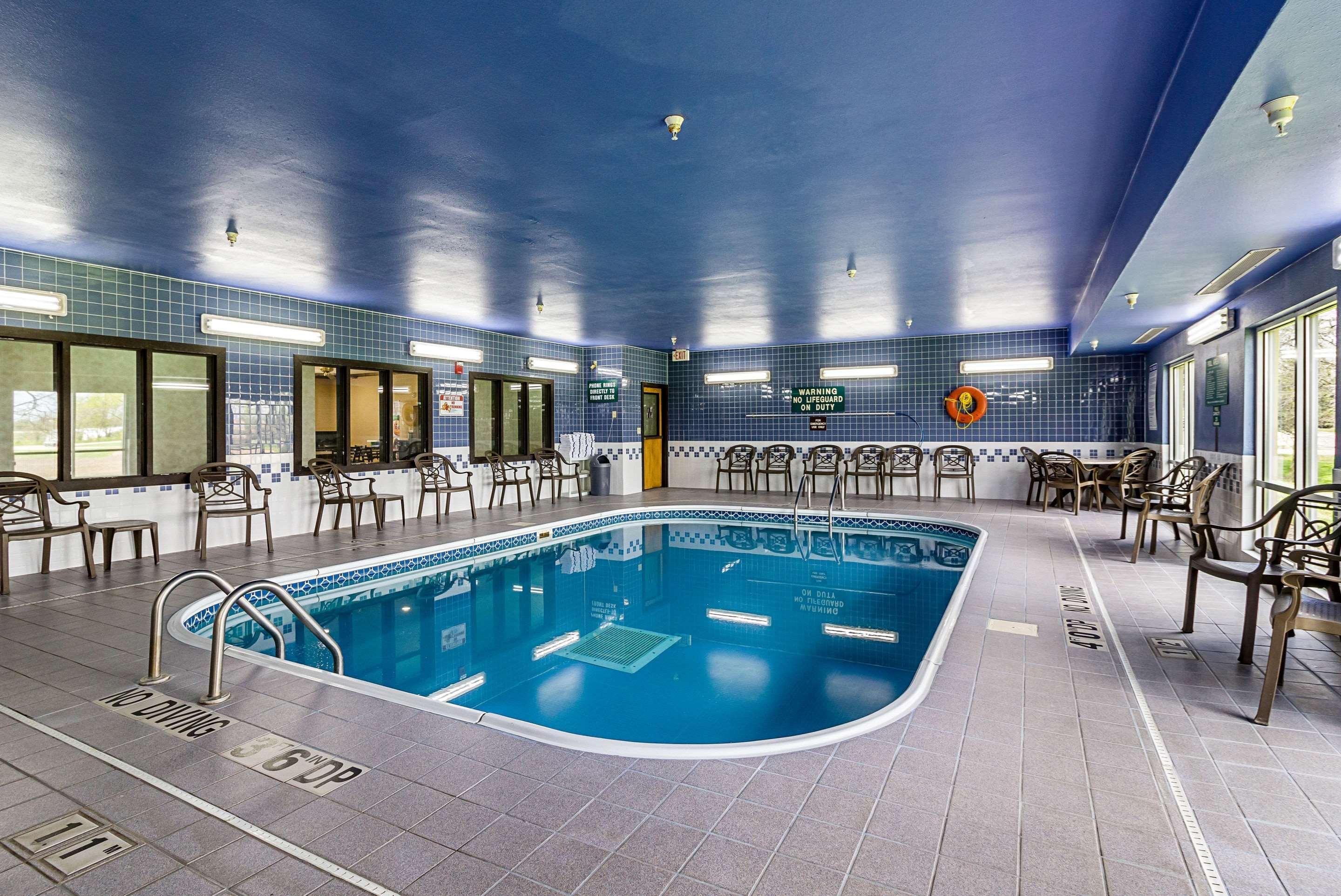 Econo Lodge Luverne I-90 Bagian luar foto