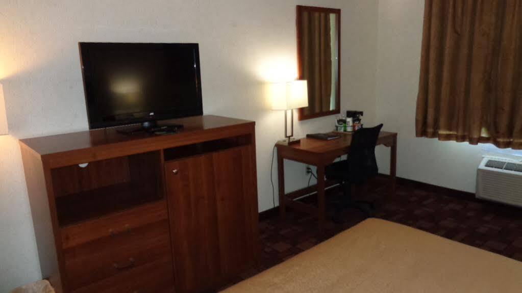 Econo Lodge Luverne I-90 Bagian luar foto